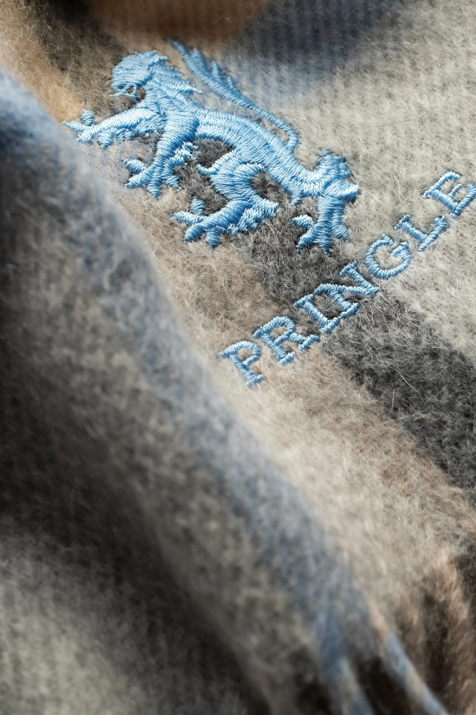 Pringle Of Scotland Cashmere Wide Scarf - Princeton Check Blue