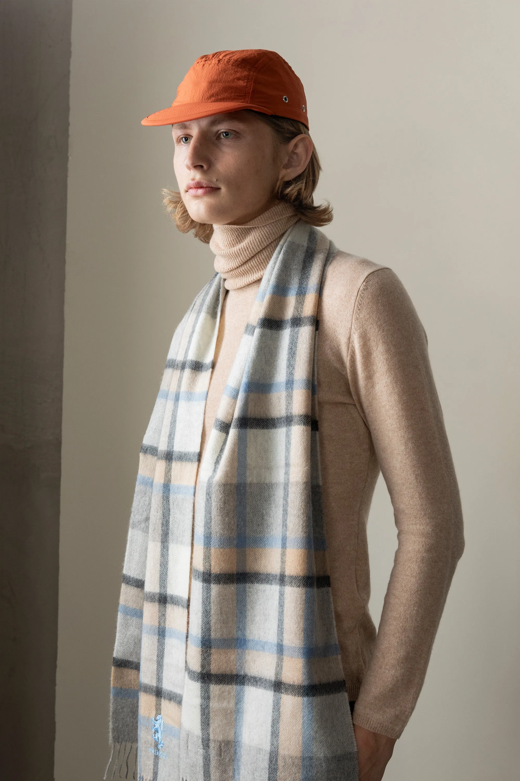 Pringle Of Scotland Cashmere Wide Scarf - Princeton Check Blue