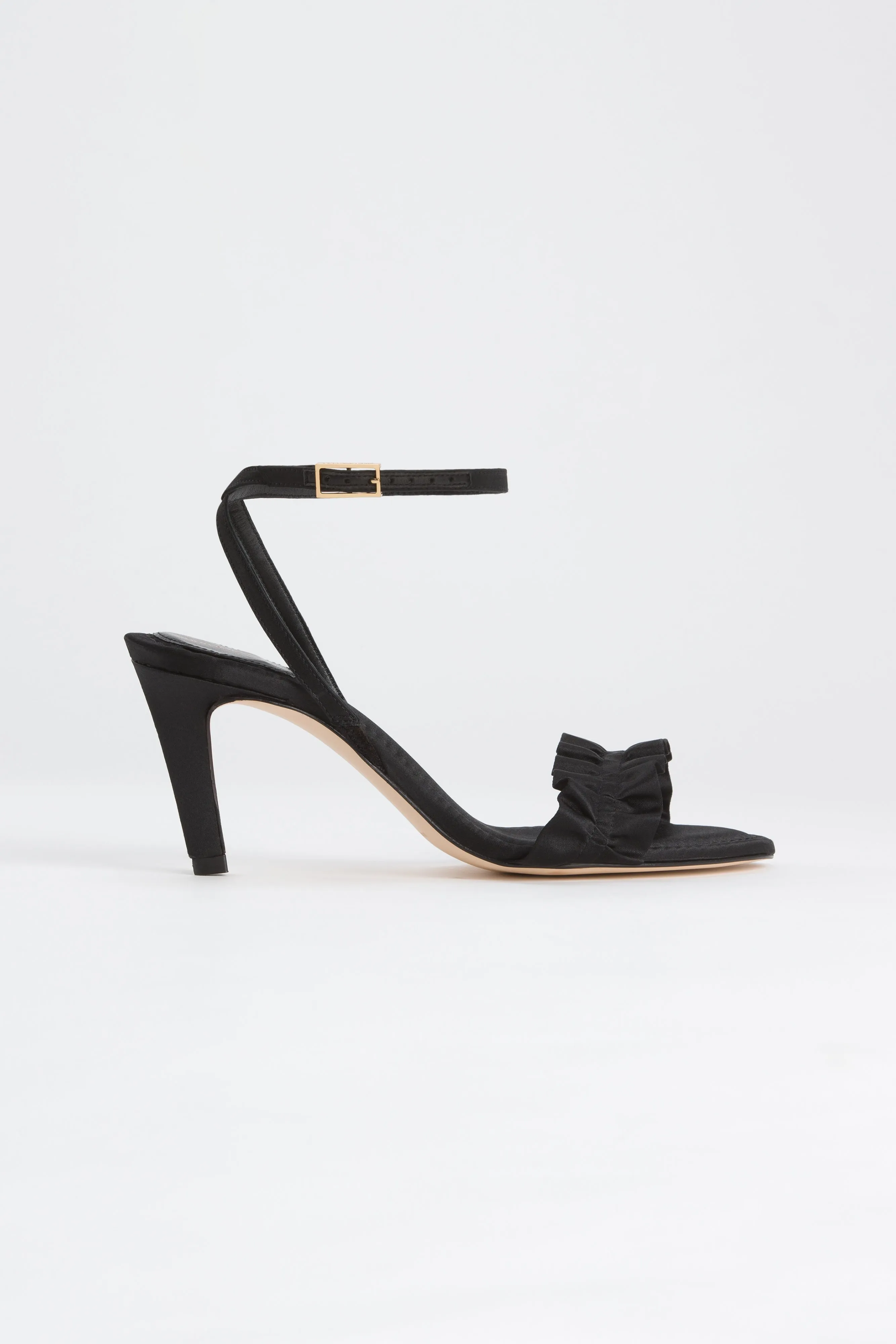 RUFFLE SANDAL | SATIN BLACK001